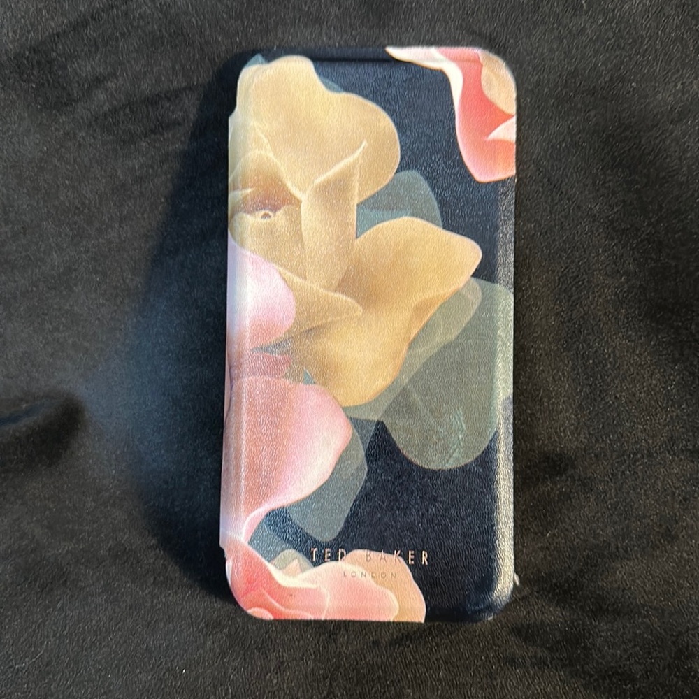VGUC TED BAKER PHONE COVER